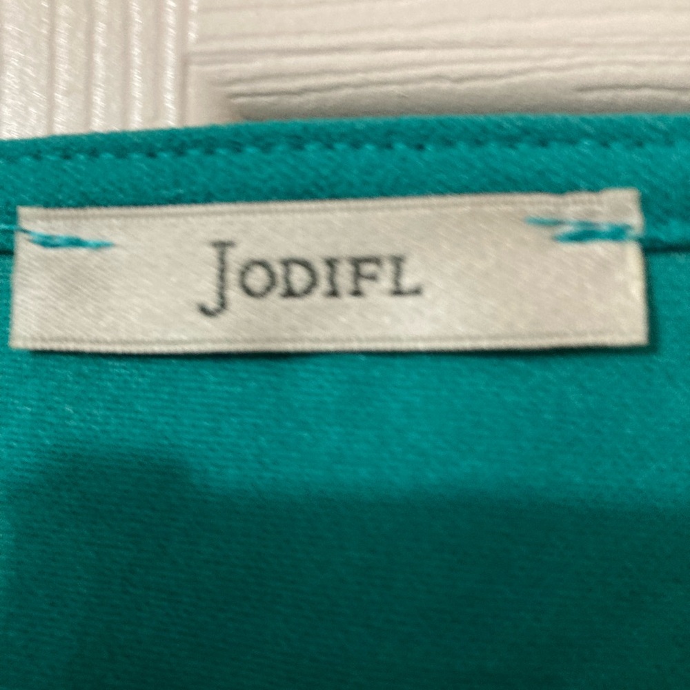 Women’s Teal Scallop Hem Short Sleeve Top - Picture 2 of 6